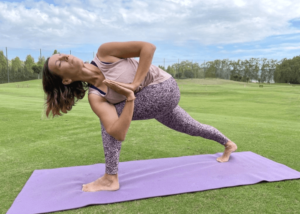 Yoga para aliviar contracturas y mejorar la movilidad de la espalda